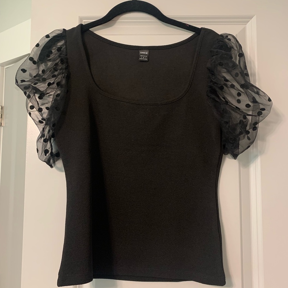 ruffle bubble sleeve top